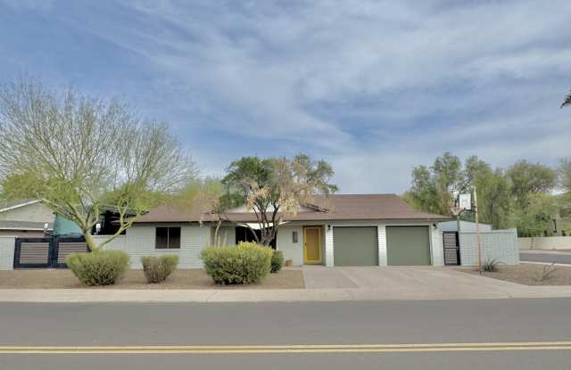 6121 S JUNIPER Street