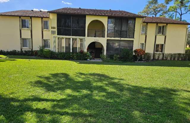 105 Lake Pine Circle