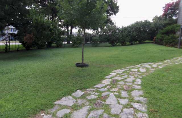 Photo of Cozy Condo close to downtown!!