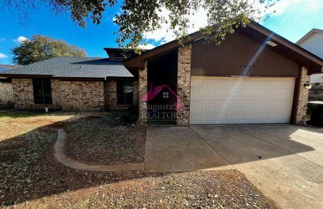 Photo of Beautiful 3 Bed Southside Home!