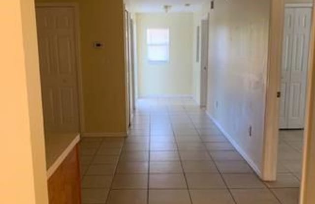 4621 22nd ST SW - 4621 22nd St SW, Lehigh Acres, FL 33973