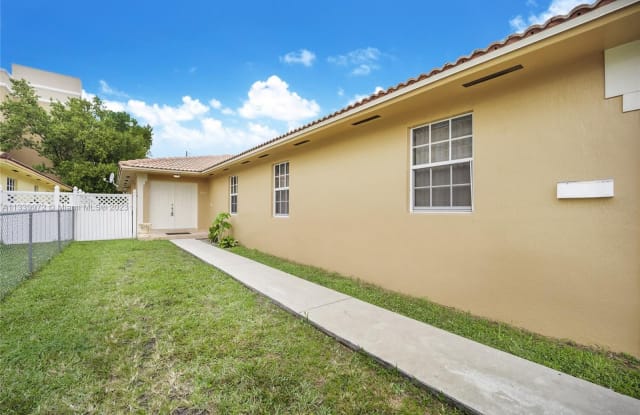 3655 SW 27th St - 3655 Southwest 27th Street, Miami, FL 33133