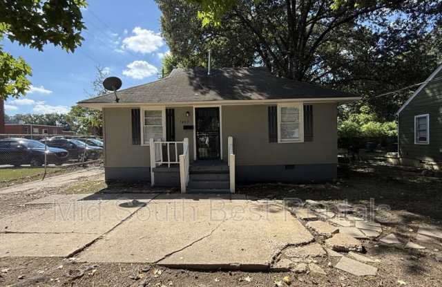 Photo of 3403 Sharpe (U of M)