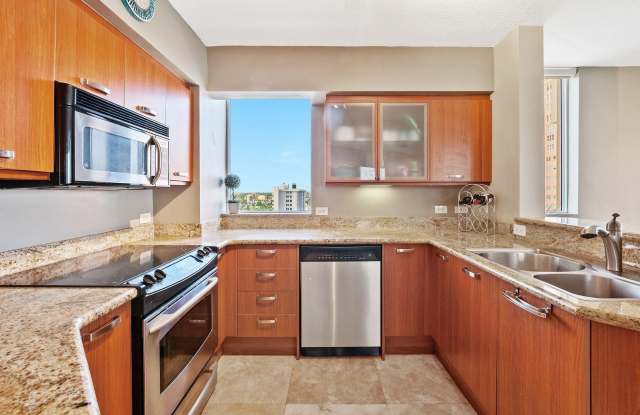 2011 N Ocean Boulevard 1605, Fort Lauderdale, FL 33305