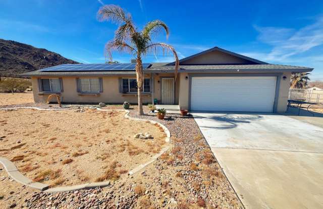 3 Bedroom 2 bath Home in 29 Palms
