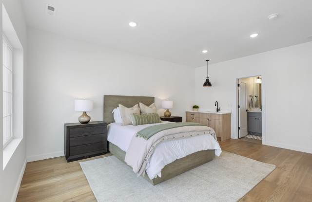 Photo of 1804 South Sawmill Boulevard - 501