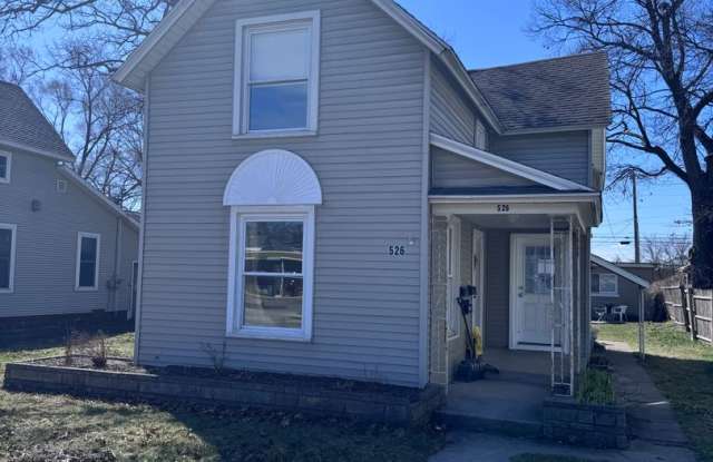 526 E Eighth Street - 526 East Eighth Street, Traverse City, MI 49686