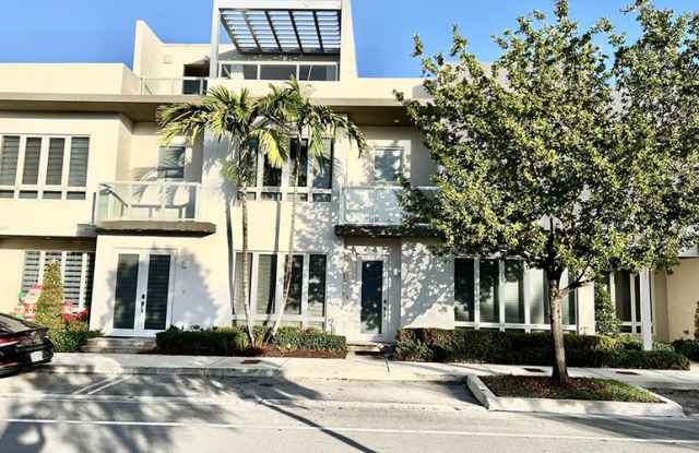 6421 Nw 104th Ave