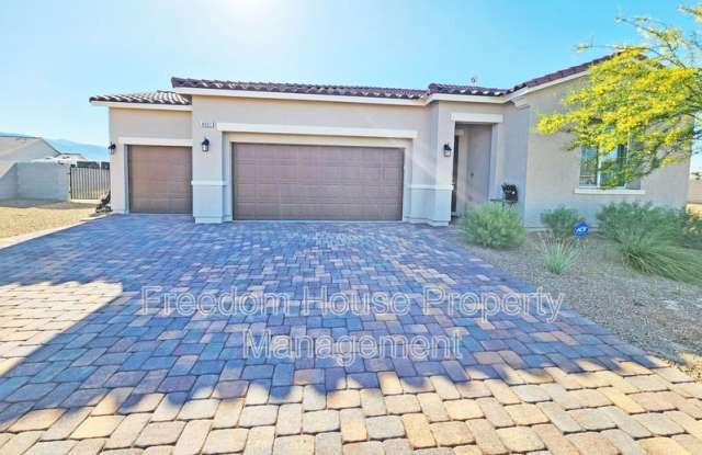 4901 Fairwood Court