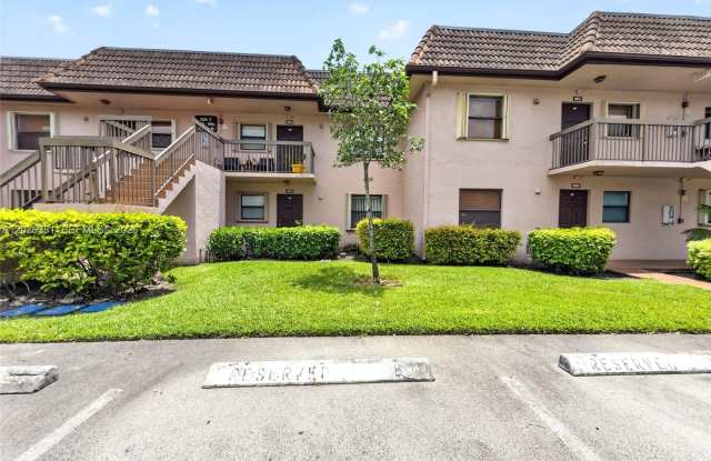 10616 NW 10th St