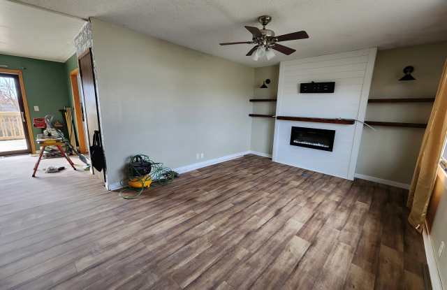 4821 Midway Drive Northwest