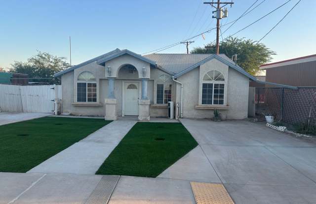 Photo of 508 W 11th St