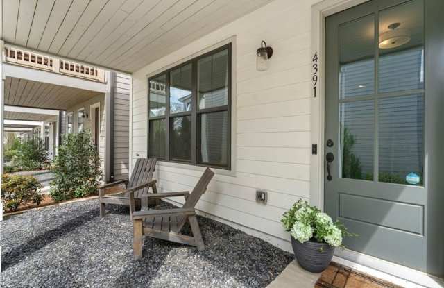 4391 Gillon Circle SE