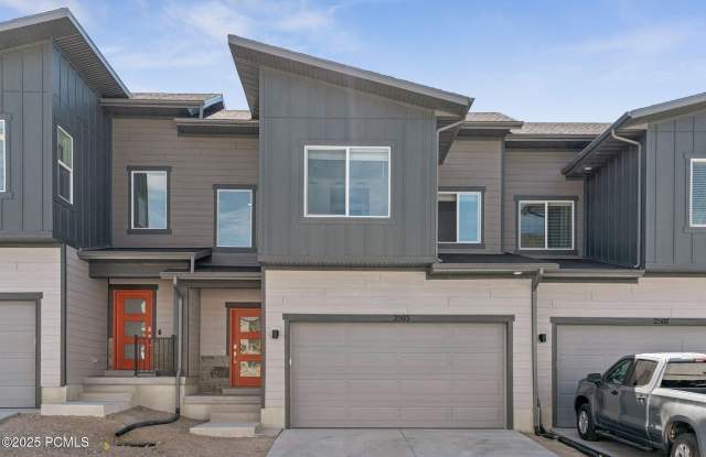 Photo of 2503 Wildwood Lane