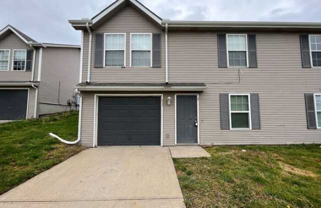 653 North Queen Ridge Court