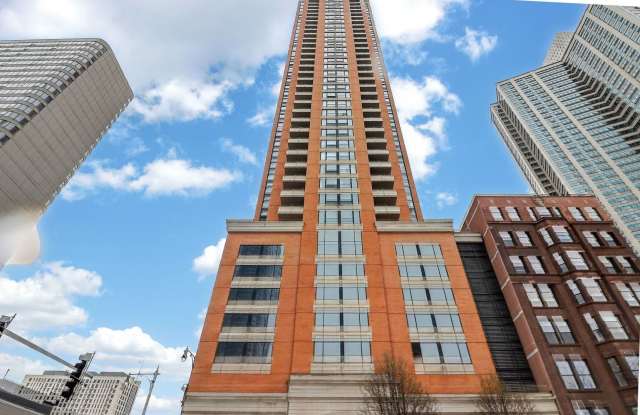 1160 S Michigan Avenue
