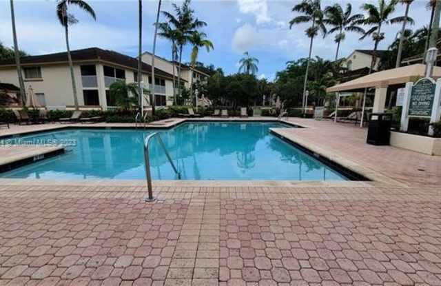 14305 Glenmoor Dr - 14305 Glenmoor Drive, West Palm Beach, FL 33409