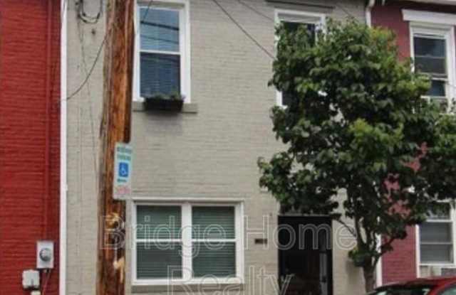1709 Sarah Street
