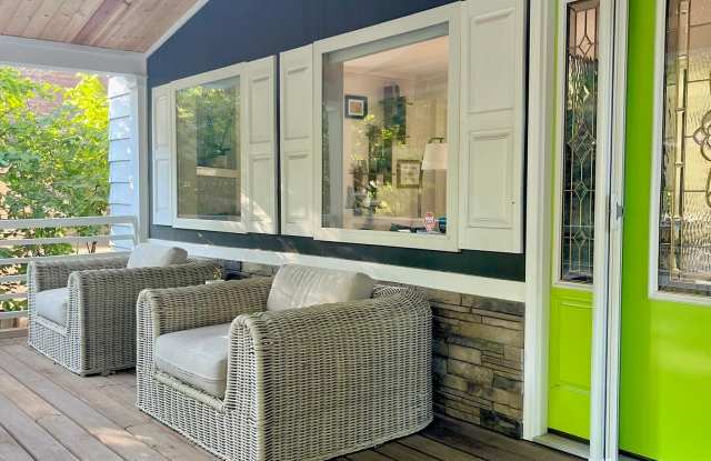 2369 West Valentine Avenue