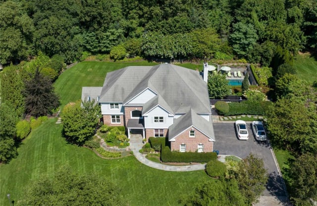 6 Stone Hill Dr N - 6 Stonehill Drive North, North Hills, NY 11030