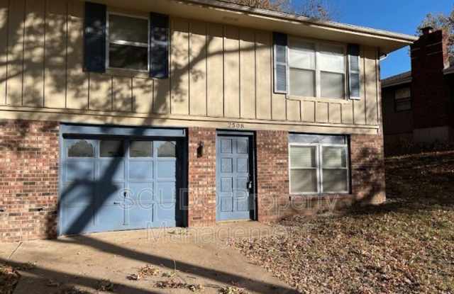 2508 NW 6th St