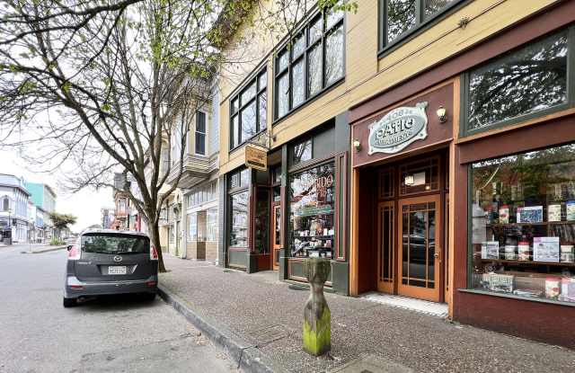 408 2nd St