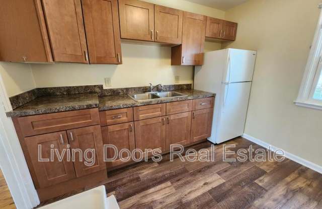 307 S 47th St