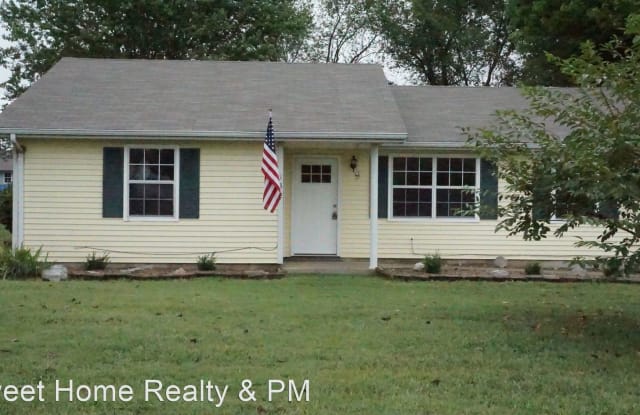 132 New Gritton Ave - 132 New Gritton Avenue, Oak Grove, KY 42262