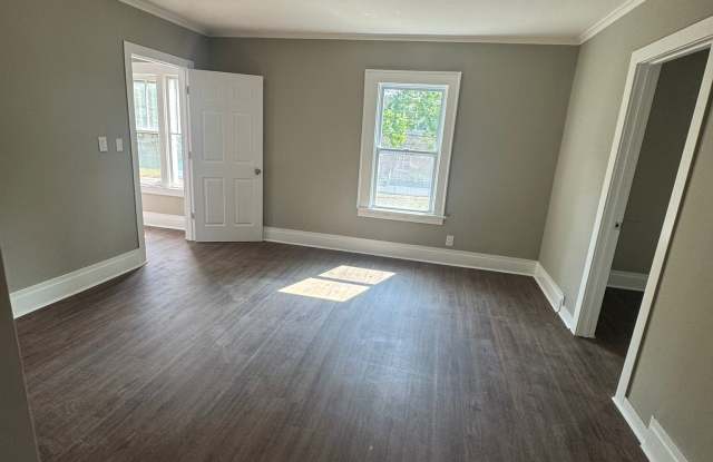 Photo of 400 Bellevue Avenue - 1