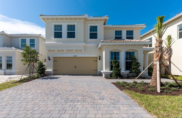 3713 Greenway Dr - 3713 Greenway Drive, Hollywood, FL 33021