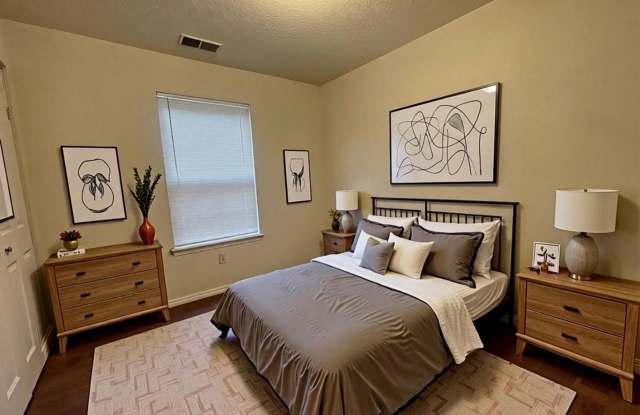 Walk-in Affordable 3 Bedroom 2 Bath walk in , in the Heart of Branson