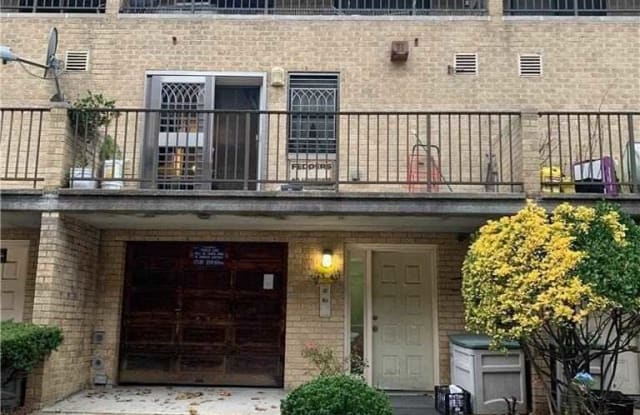 143-45 Barclay Avenue - 143-45 Barclay Avenue, Queens, NY 11355