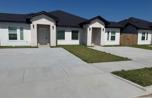 Photo of 1340 DAYTONA BEACH CT