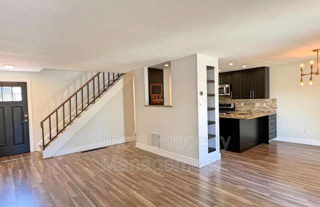 3032 South Macon Circle