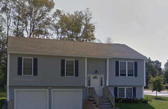Price Reduction!!!!! 3 Bedroom 2 Bath Raised Ranch home for Rent.