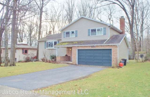 110 Cherry Ridge Road - 110 Cherry Ridge Road, Park Forest Village, PA 16803