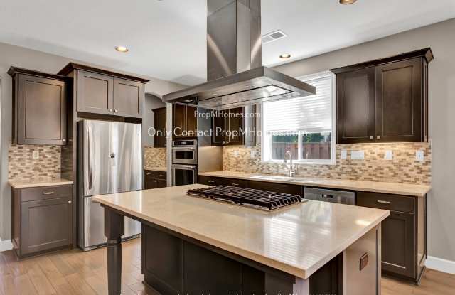 Photo of Discover Luxury Living with Exceptional Amenities at Arbor Oaks!