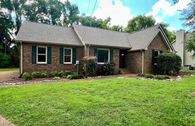 Photo of All Brick 3 Bed/2 Bath, Fenced Backyard, End of Cul-de-sac in North Murfreesboro