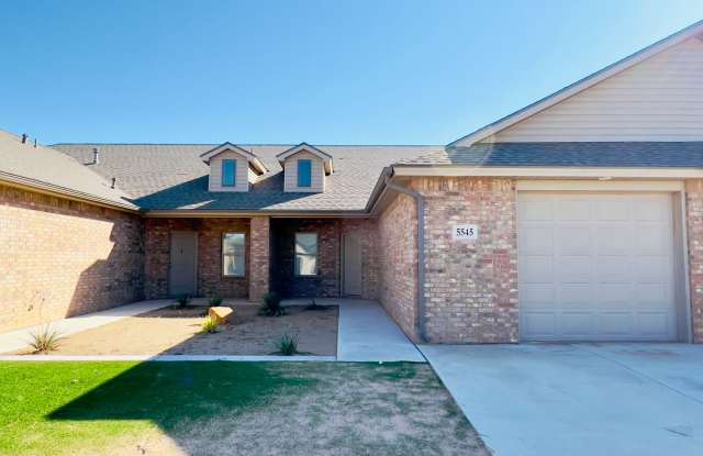 Charming 2 Bedroom Townhome