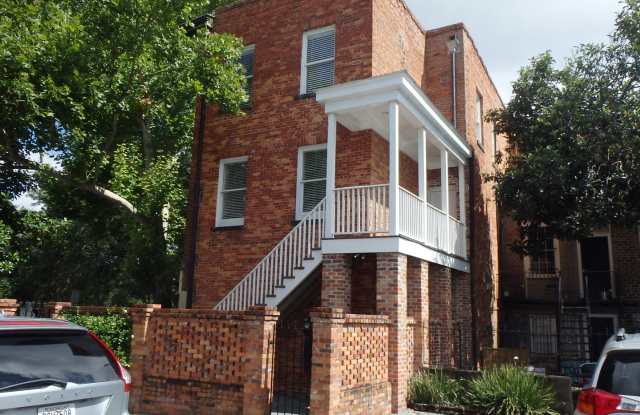Photo of Two Bedroom Townhome Close to Forsyth Park