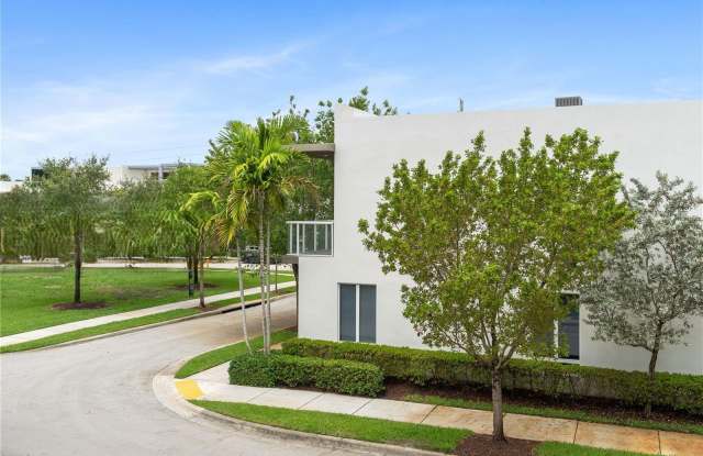 6419 Northwest 105th Court