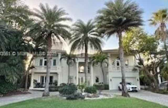 Photo of 628 N Island Is