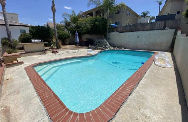 23029 Gray Fox Drive