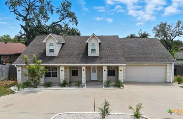 Photo of 4005 Midway Drive