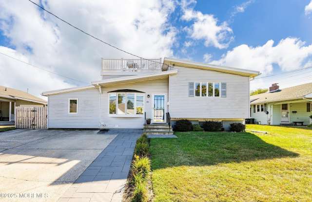 Photo of 45 Stockton Lake Boulevard