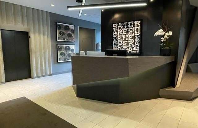 Photo of 145 15th Street NE unit: 1007