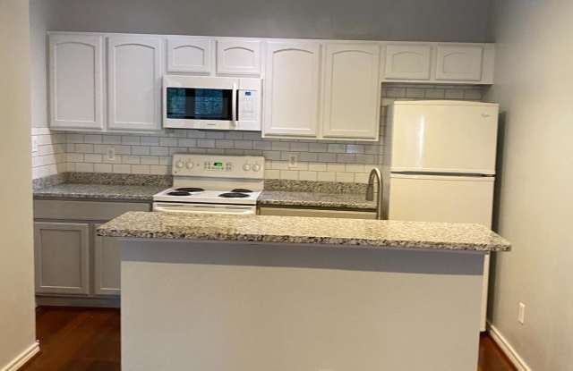 12161 PENDERVIEW Terrace unit: 906