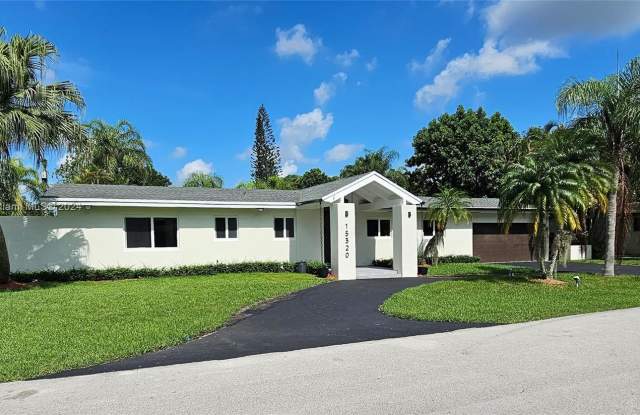 15320 SW 84th Ave - 15320 Southwest 84th Avenue, Palmetto Bay, FL 33157