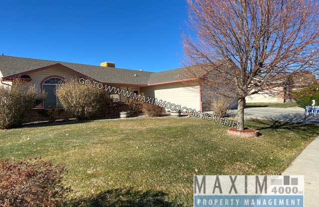 633 CLEARWATER COURT - WONDERFUL 3BR HOME!