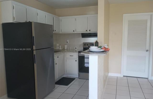 1433 SW 24th Ct